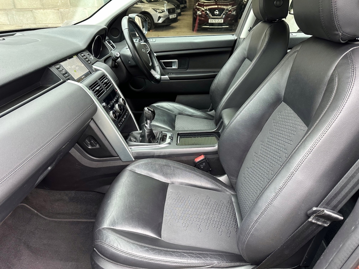 Used Land Rover Discovery Sport 2016 for sale - 77423692: Photo 6