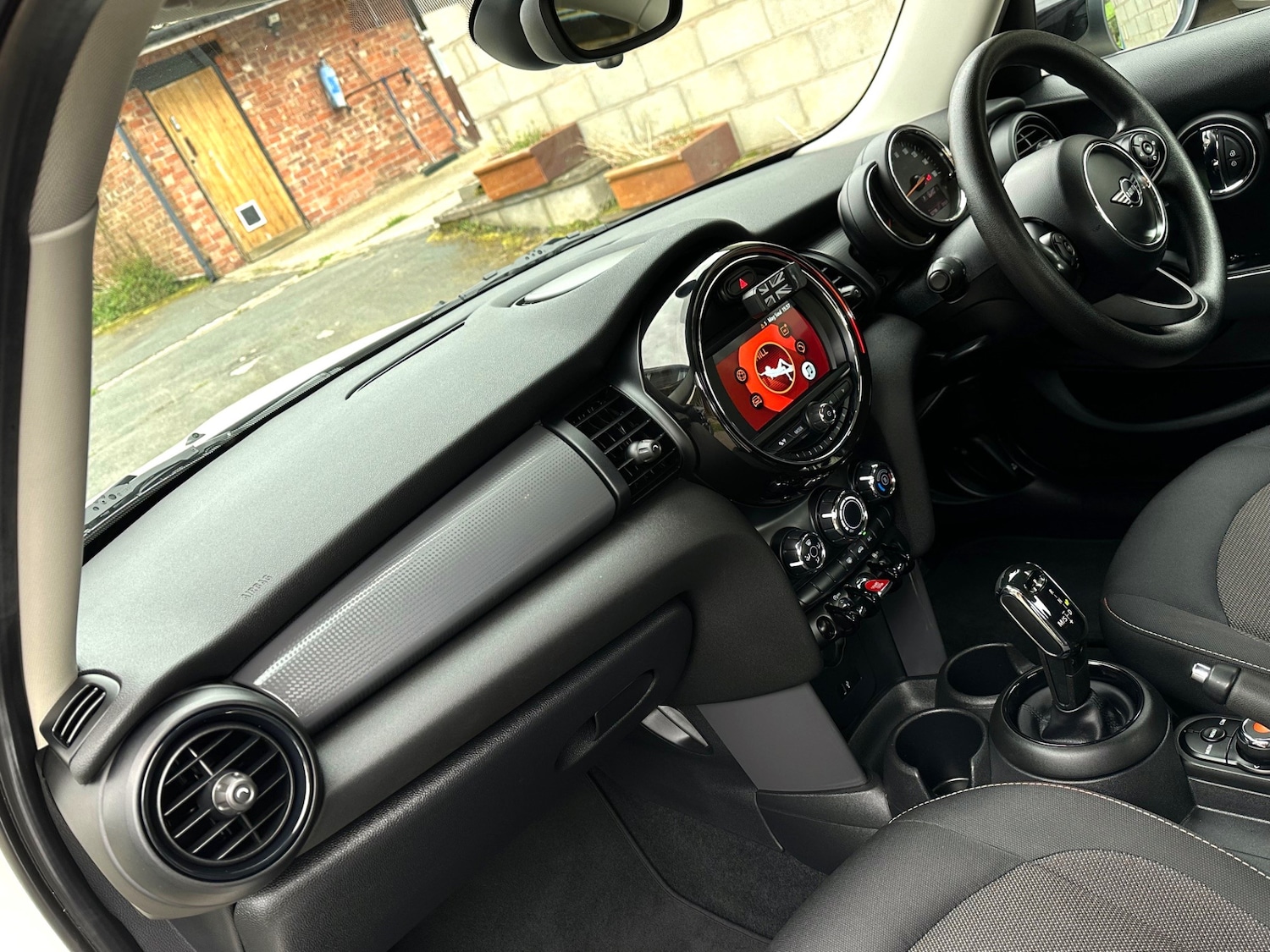 Used MINI Hatch 2020 for sale - 78141236: Photo 5