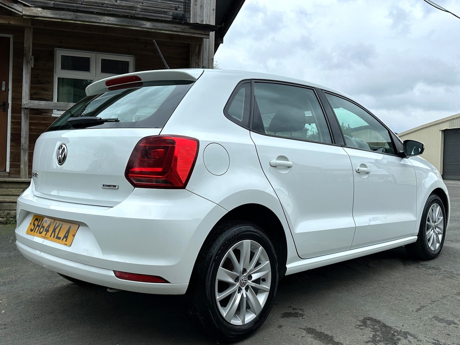 Used Volkswagen Polo 2014 for sale - 77595040: Photo 2