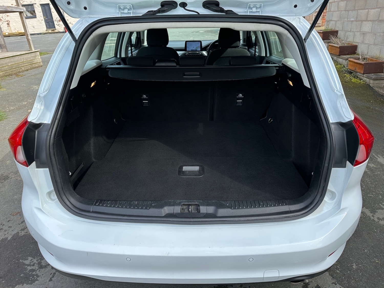 Used Ford Focus 2021 for sale - 78034203: Photo 9