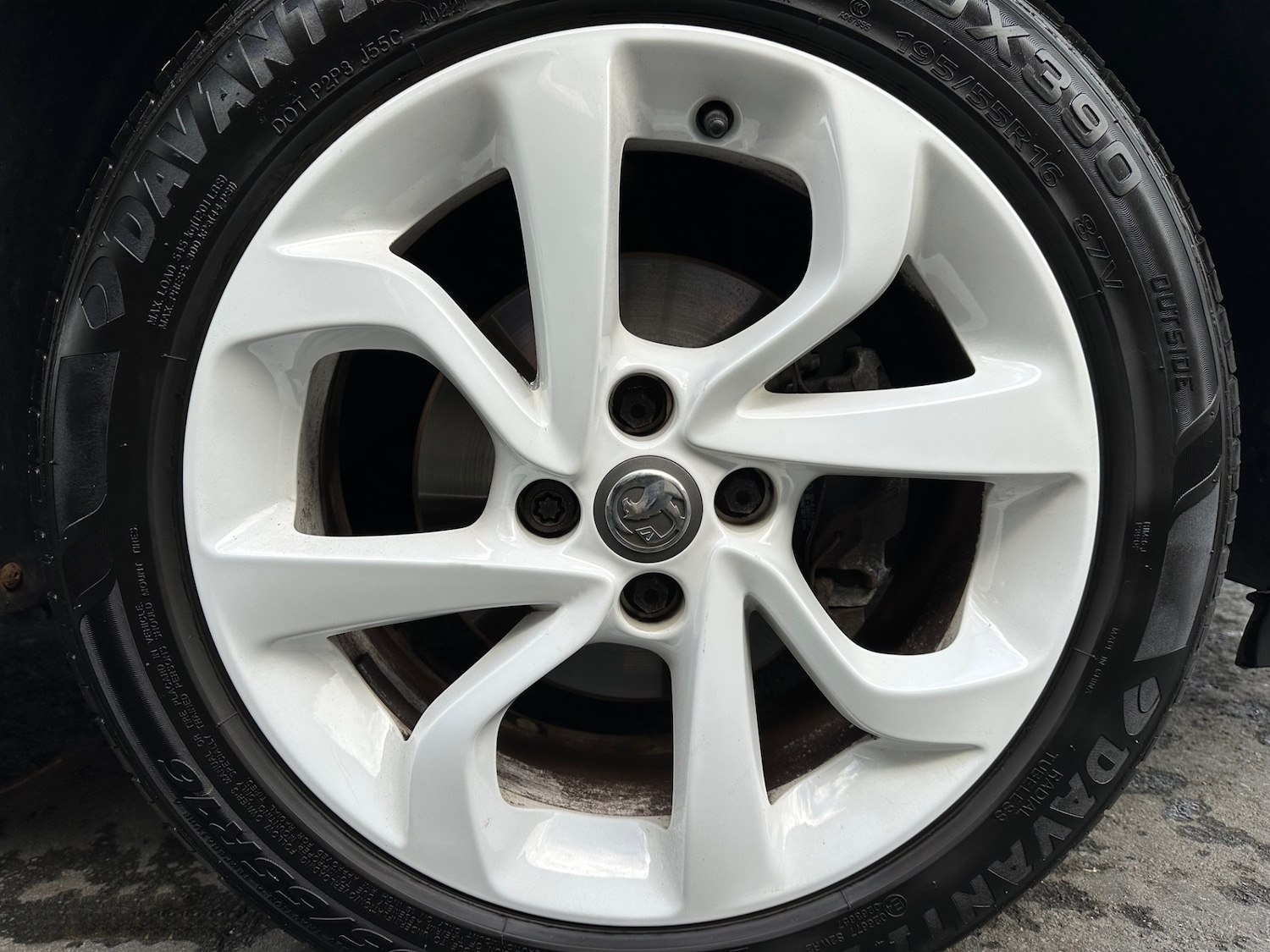 Used Vauxhall Corsa 2015 for sale - 76347344: Photo 11