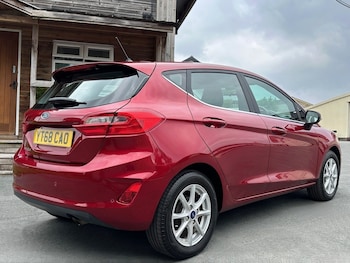 Used Ford Fiesta 2018 for sale - 75339385: Photo
