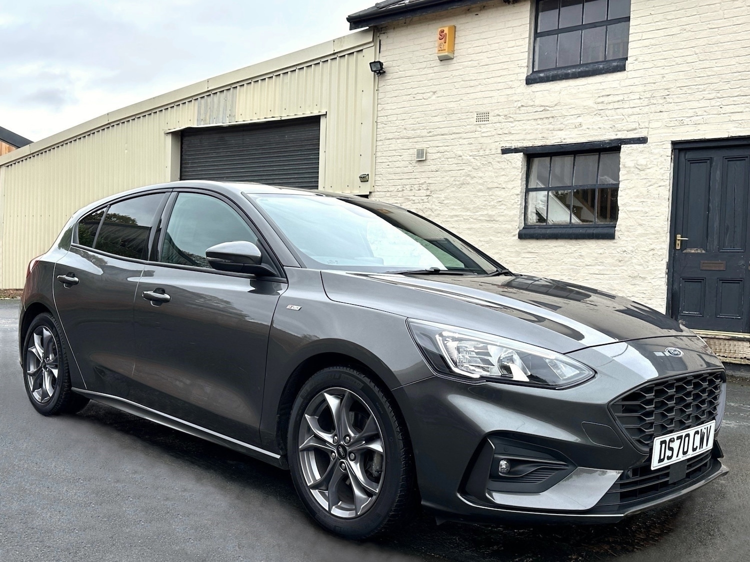 Used Ford Focus 2020 for sale - 76472074: Photo 1