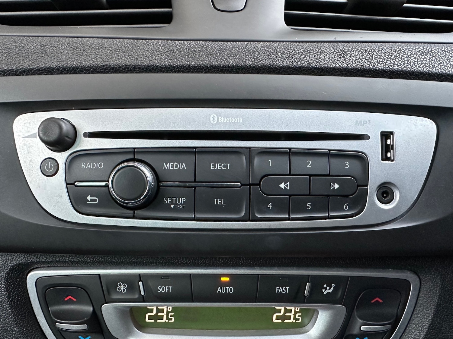 Used Renault Grand Scenic 2015 for sale - 76855347: Photo 16