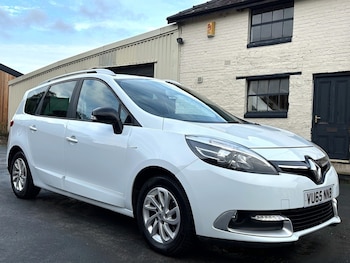 2015 (65) - 1.6 dCi Limited Nav 5dr