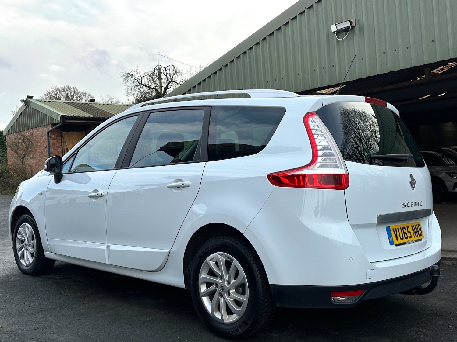 Used Renault Grand Scenic 2015 for sale - 76855347: Photo 3