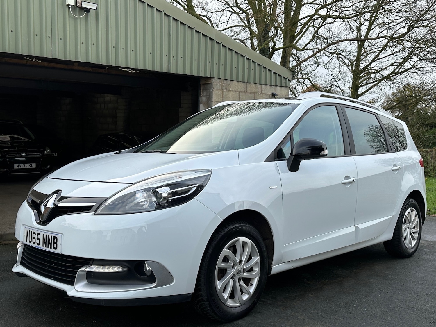 Used Renault Grand Scenic 2015 for sale - 76855347: Photo 4
