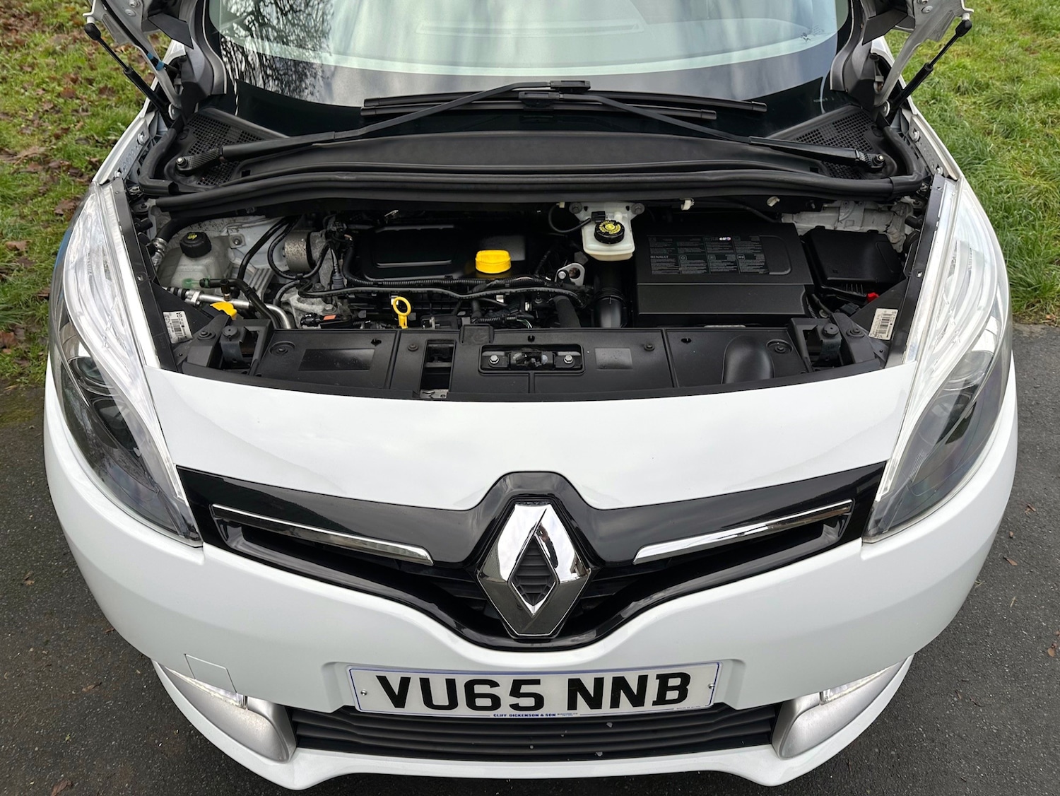 Used Renault Grand Scenic 2015 for sale - 76855347: Photo 9