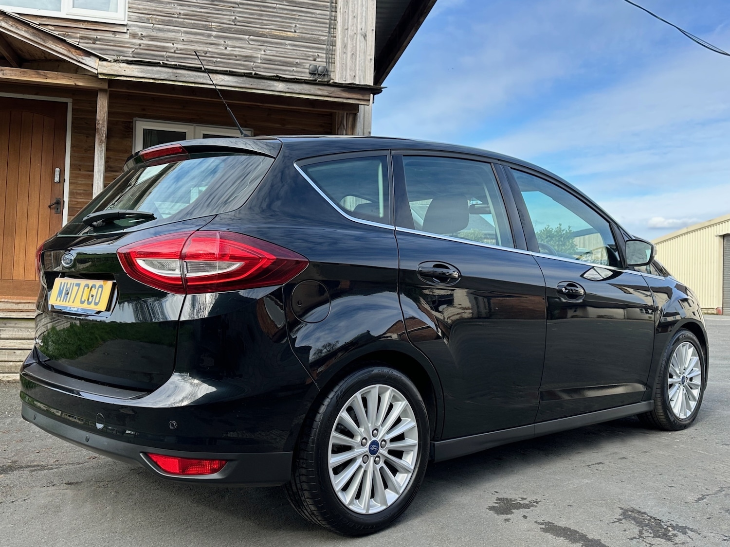 Used Ford C-Max 2017 for sale - 78035266: Photo 2