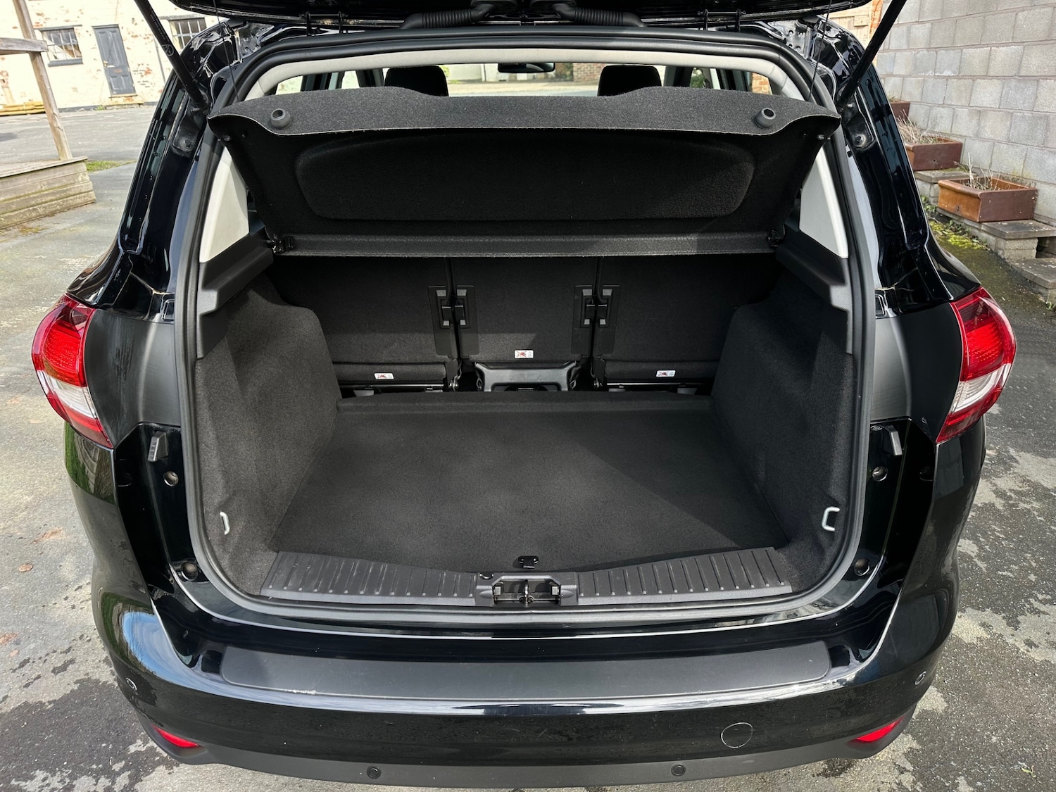 Used Ford C-Max 2017 for sale - 78035266: Photo 9