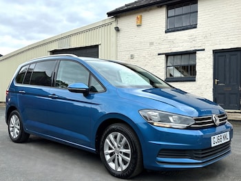 Used Volkswagen Touran 2018 for sale - 78243354: Photo