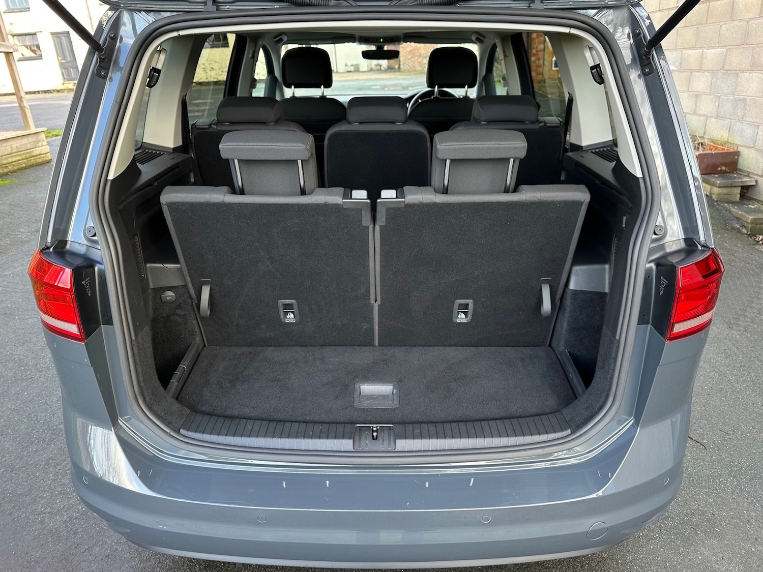 Used Volkswagen Touran 2020 for sale - 77237227: Photo 10