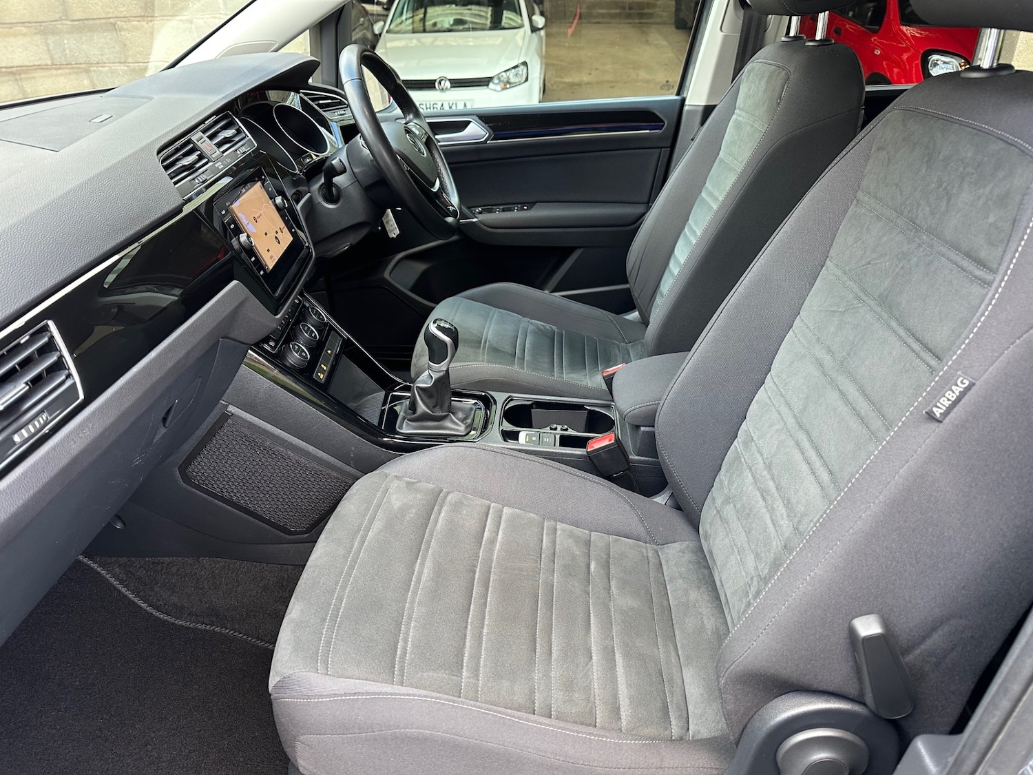 Used Volkswagen Touran 2020 for sale - 77237227: Photo 6