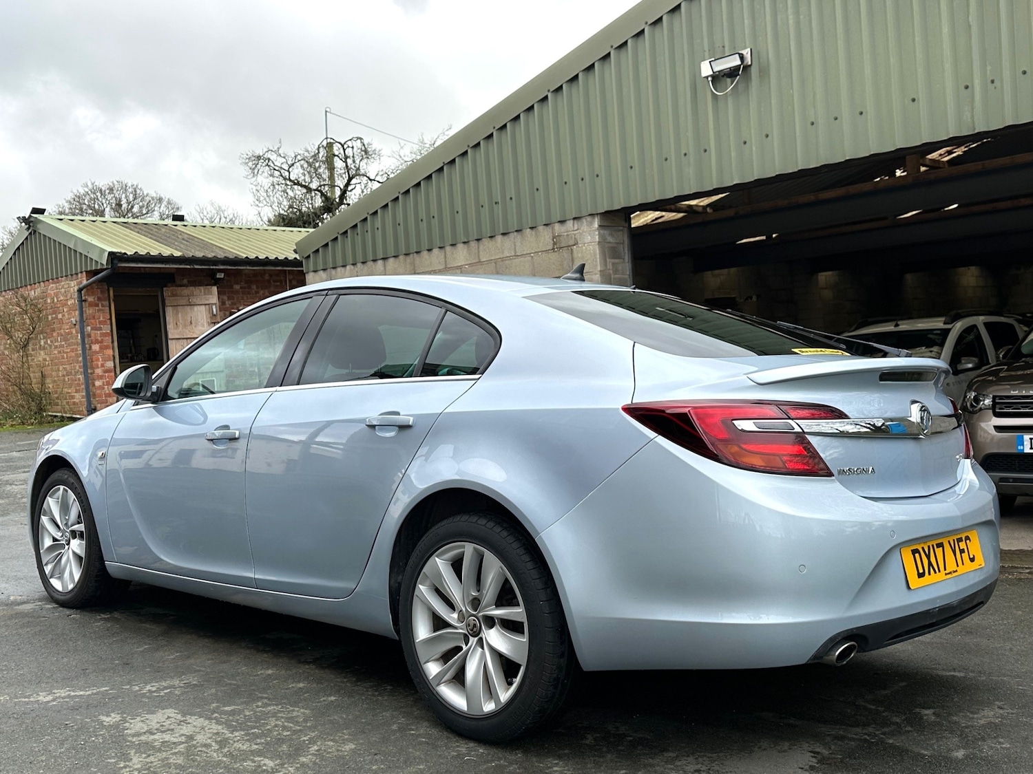Used Vauxhall Insignia 2017 for sale - 77483731: Photo 3