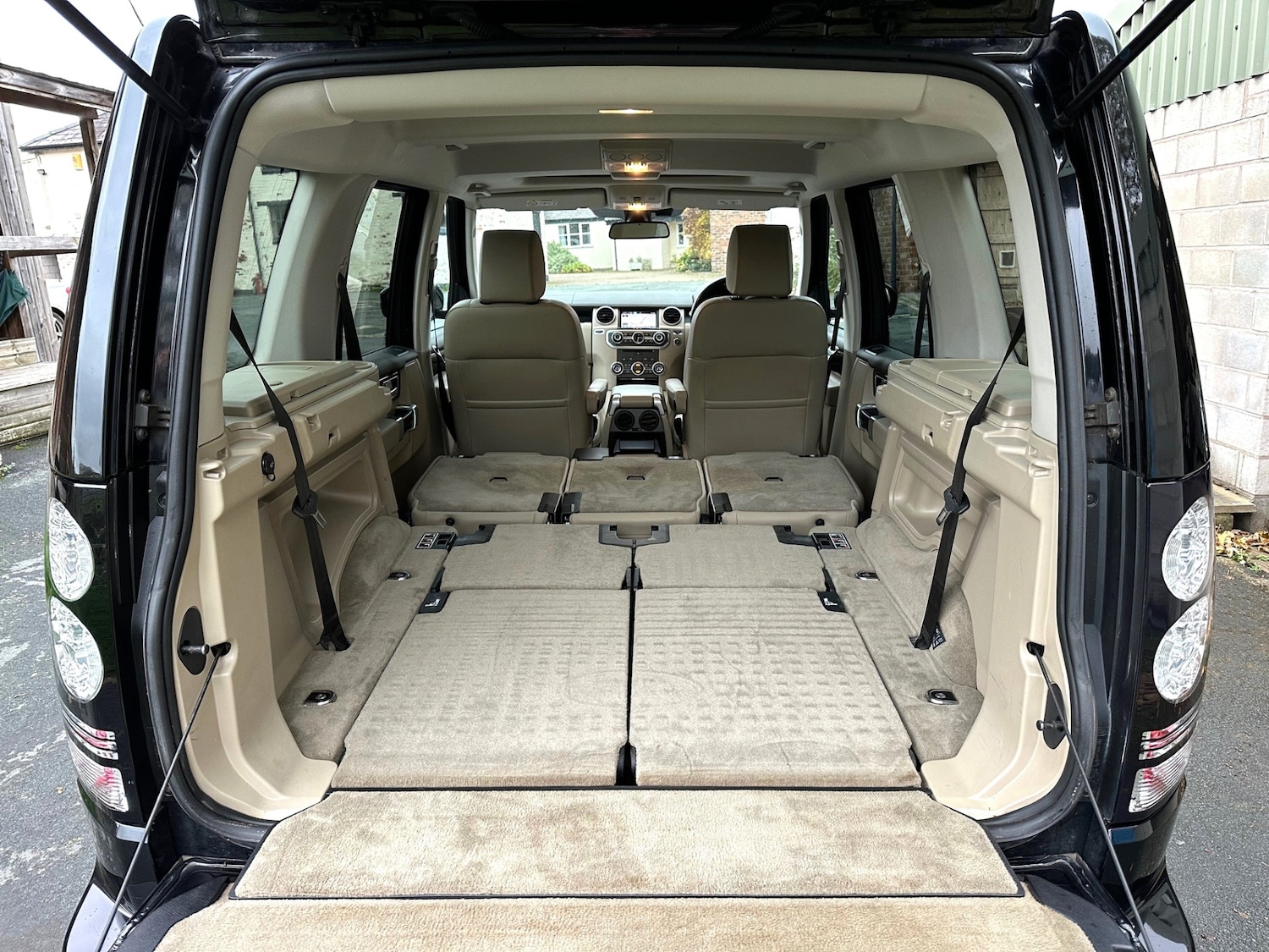 Used Land Rover Discovery 2016 for sale - 76494124: Photo 12