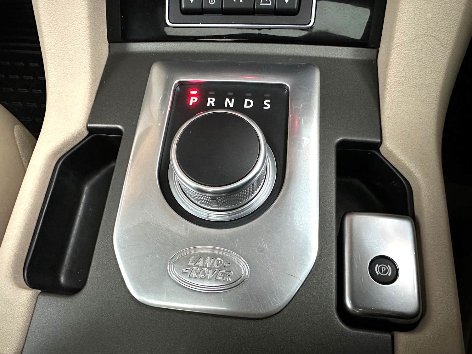 Used Land Rover Discovery 2016 for sale - 76494124: Photo 15