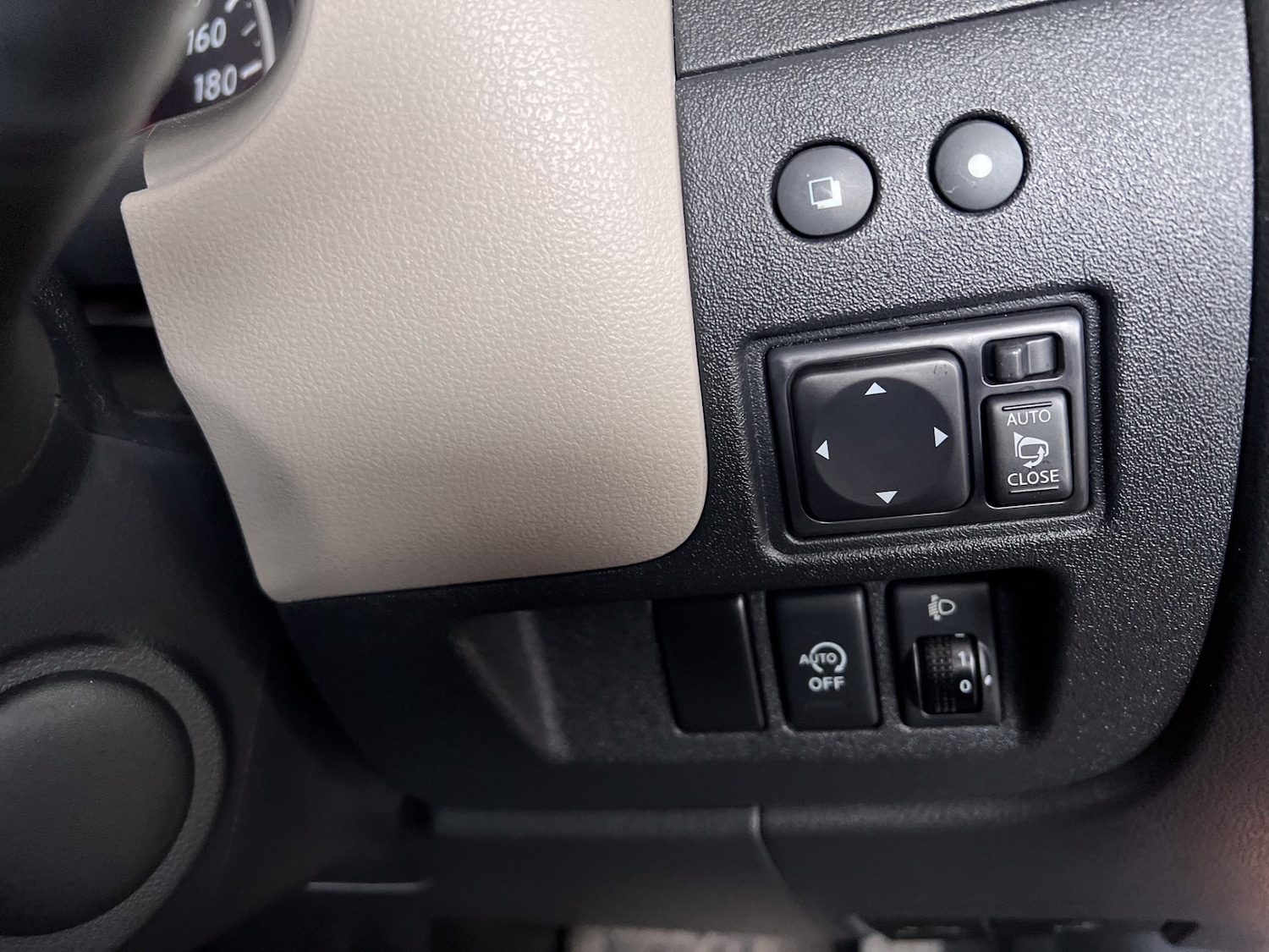 Used Nissan Micra 2012 for sale - 77213704: Photo 23