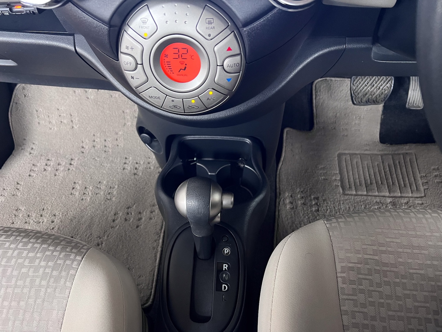 Used Nissan Micra 2012 for sale - 77213704: Photo 38