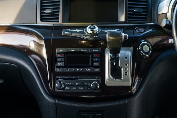 Used Nissan Elgrand 2010 for sale - 75541880: Photo 17