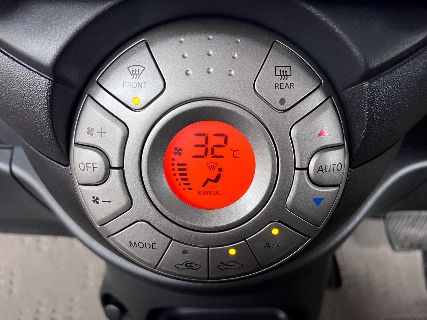 Used Nissan Micra 2012 for sale - 76692189: Photo 27