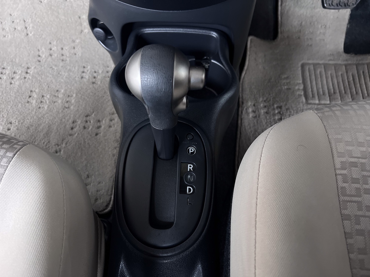 Used Nissan Micra 2012 for sale - 76692189: Photo 47