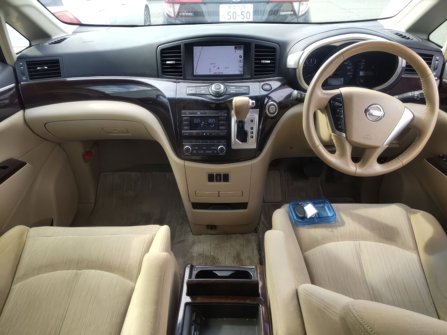 Used Nissan Elgrand 2010 for sale - 77632542: Photo 14