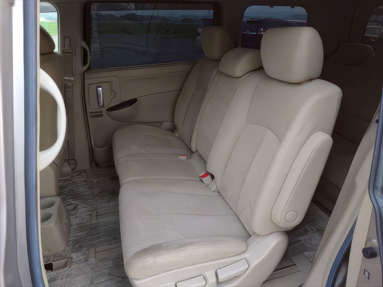 Used Nissan Elgrand 2010 for sale - 77632542: Photo 23