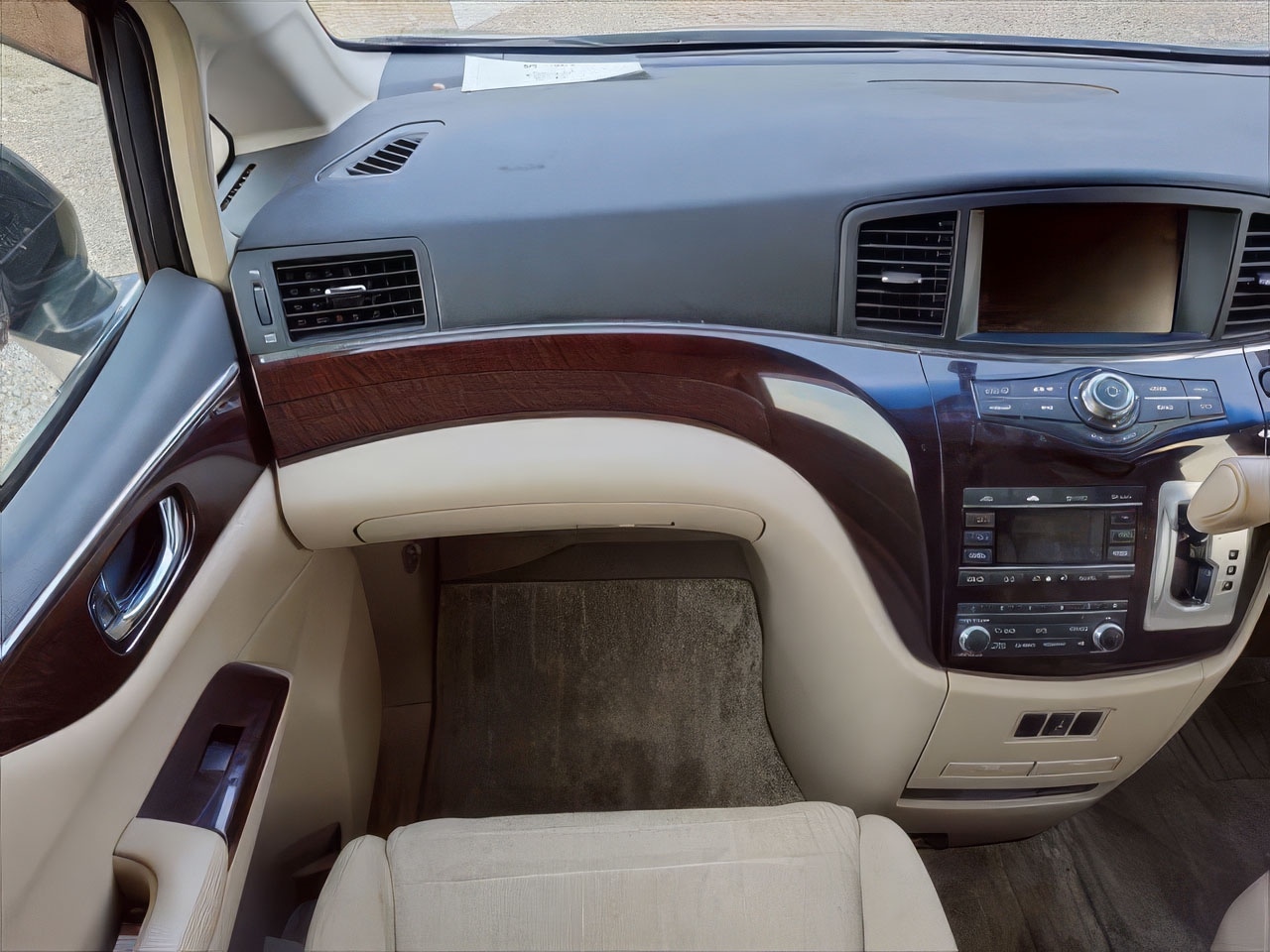 Used Nissan Elgrand 2010 for sale - 77632542: Photo 28