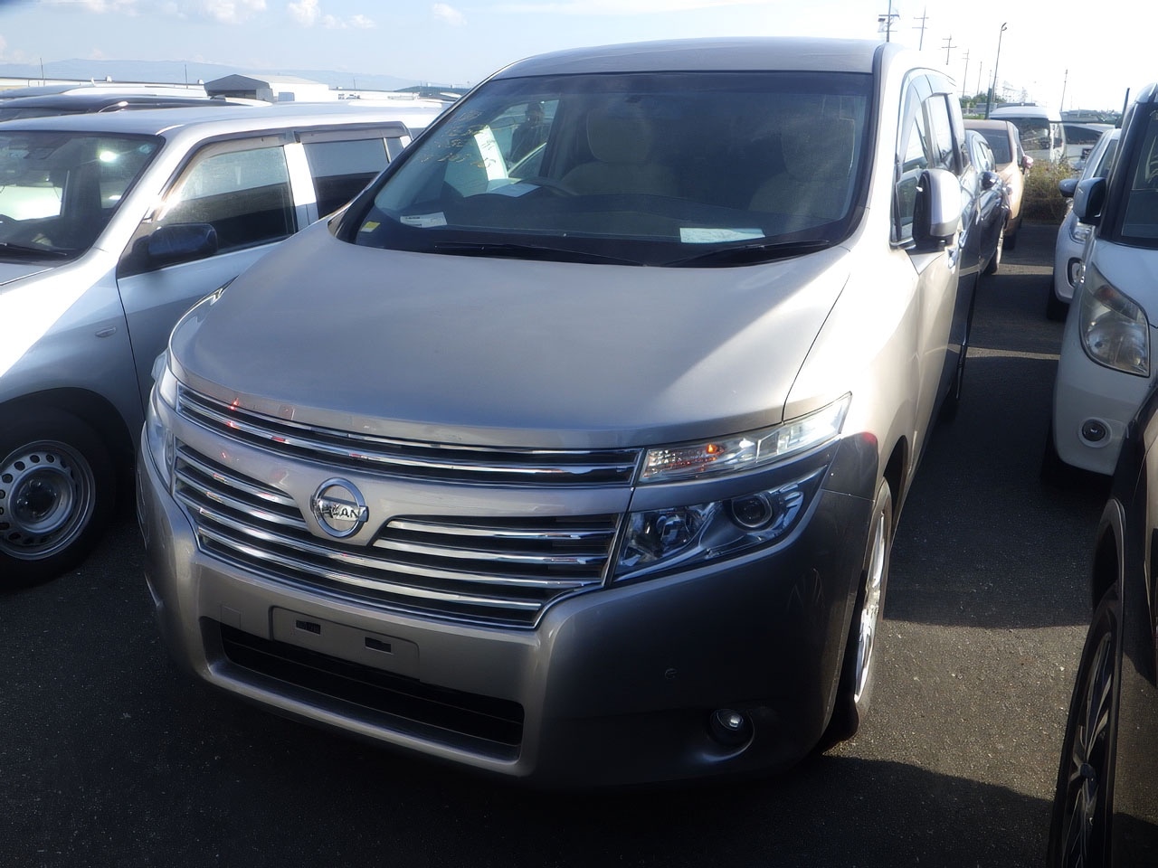 Used Nissan Elgrand 2010 for sale - 77632542: Photo 37