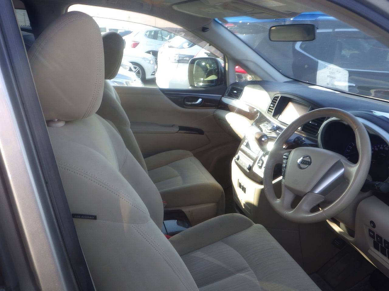 Used Nissan Elgrand 2010 for sale - 77632542: Photo 42