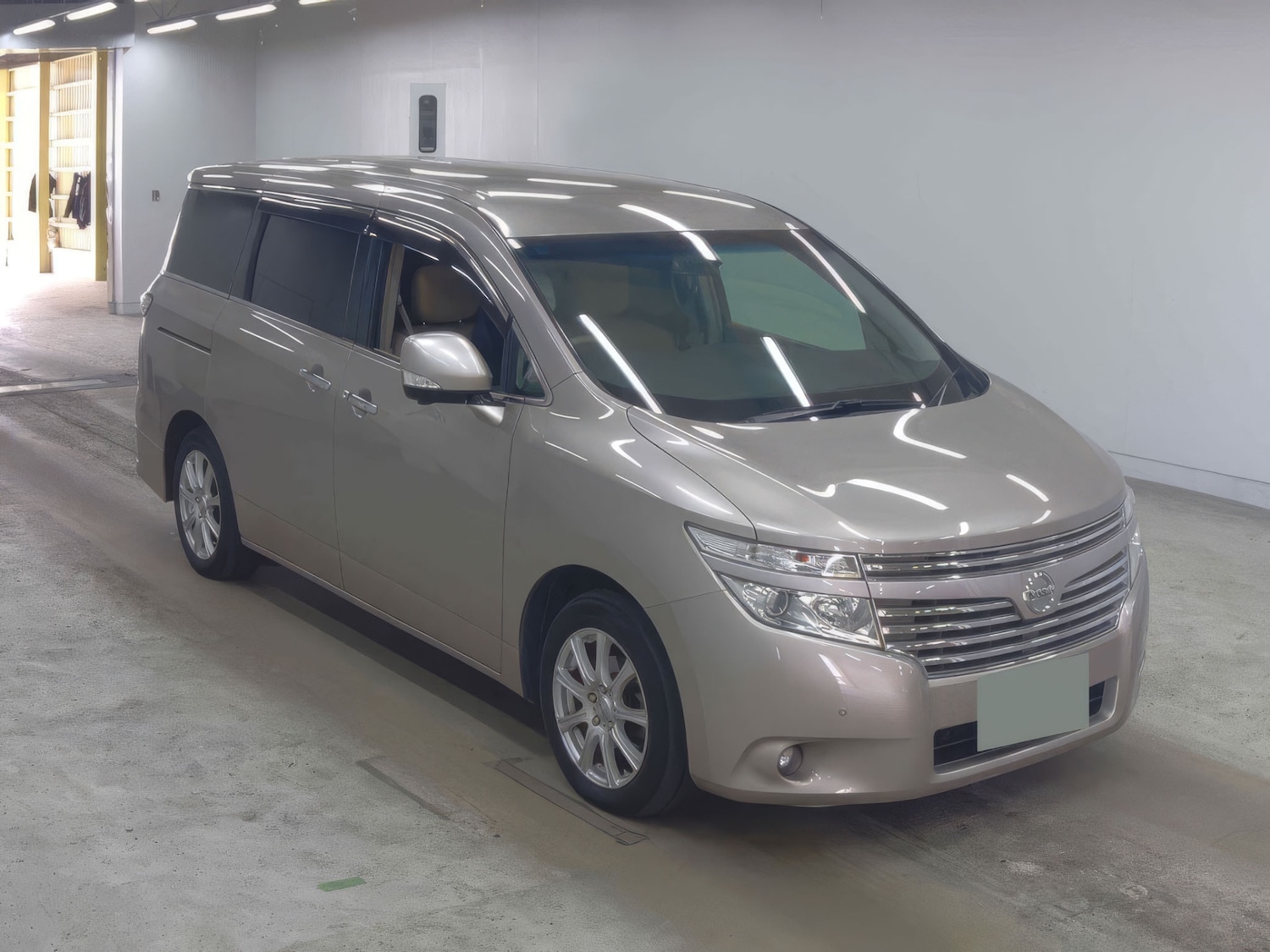 Used Nissan Elgrand 2010 for sale - 77632542: Photo 7