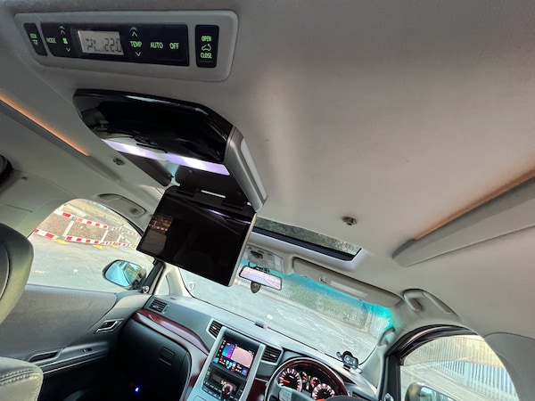 Used Toyota Vellfire 2010 for sale - 75260410: Photo 16