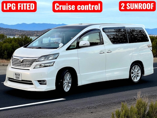 Used Toyota Vellfire 2010 for sale - 75260410: Photo 1