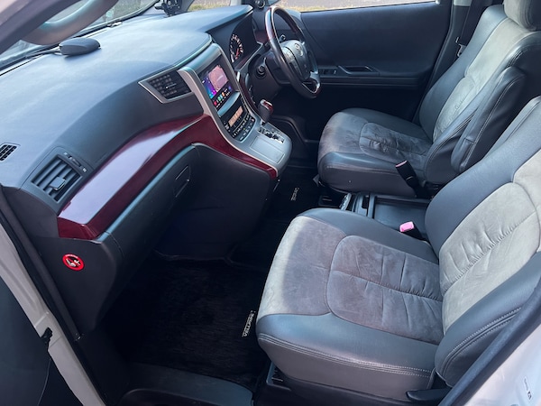Used Toyota Vellfire 2010 for sale - 75260410: Photo 26
