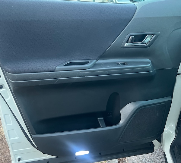 Used Toyota Vellfire 2010 for sale - 75260410: Photo 27