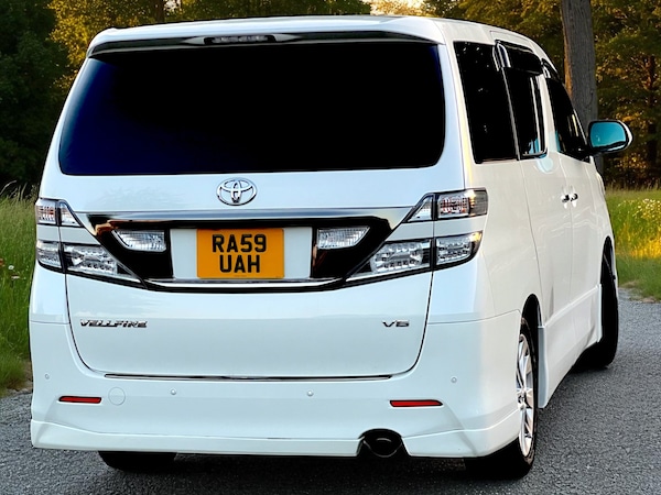 Used Toyota Vellfire 2010 for sale - 75260410: Photo 5