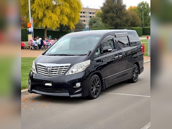 Toyota - Alphard