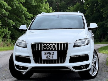 Used Audi Q7 2013 for sale - 77686777: Photo