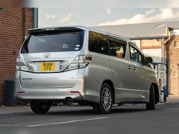 Used Toyota Vellfire 2008 for sale - 79845997: Photo