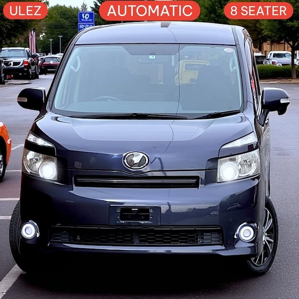 Used Toyota Voxy for sale - 76098094: Photo 3