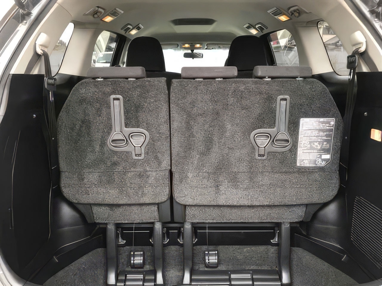 Used Toyota Estima for sale - 77631016: Photo 11