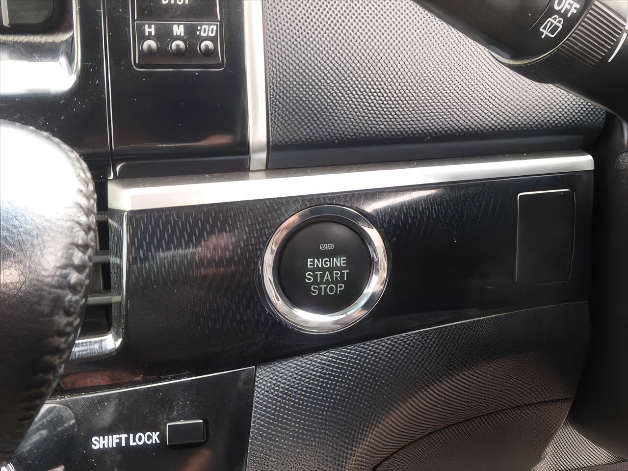 Used Toyota Estima for sale - 77631016: Photo 23