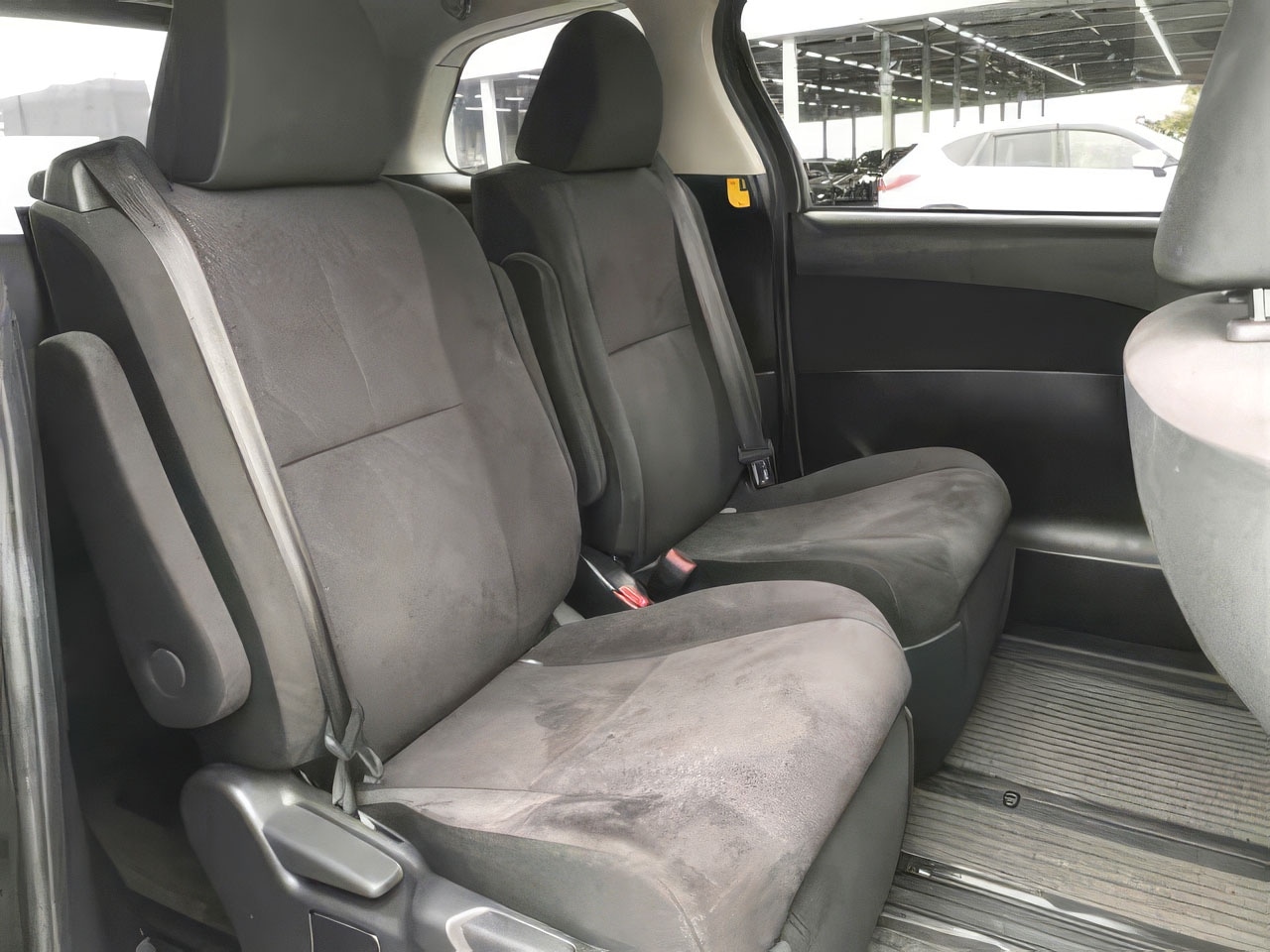 Used Toyota Estima for sale - 77631016: Photo 24