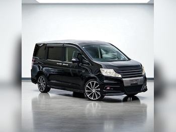 Used Honda Stepwagon 2012 for sale - 75673879: Photo