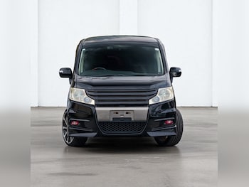 Used Honda Stepwagon 2012 for sale - 75673879: Photo