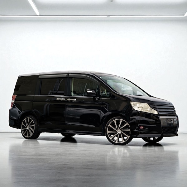 Used Honda Stepwagon for sale - 75673879: Photo 3