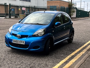 Used Toyota AYGO 2010 for sale - 75608508: Photo