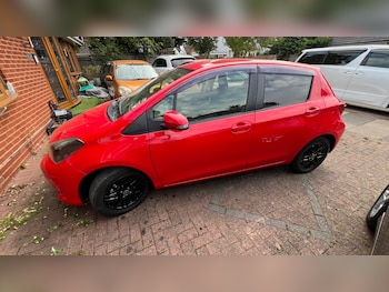Used Toyota Vitz 2014 for sale - 75690057: Photo