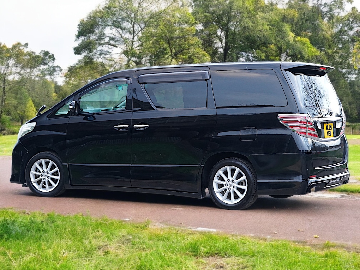 Used Toyota Alphard 2025 for sale - 76943047: Photo 11