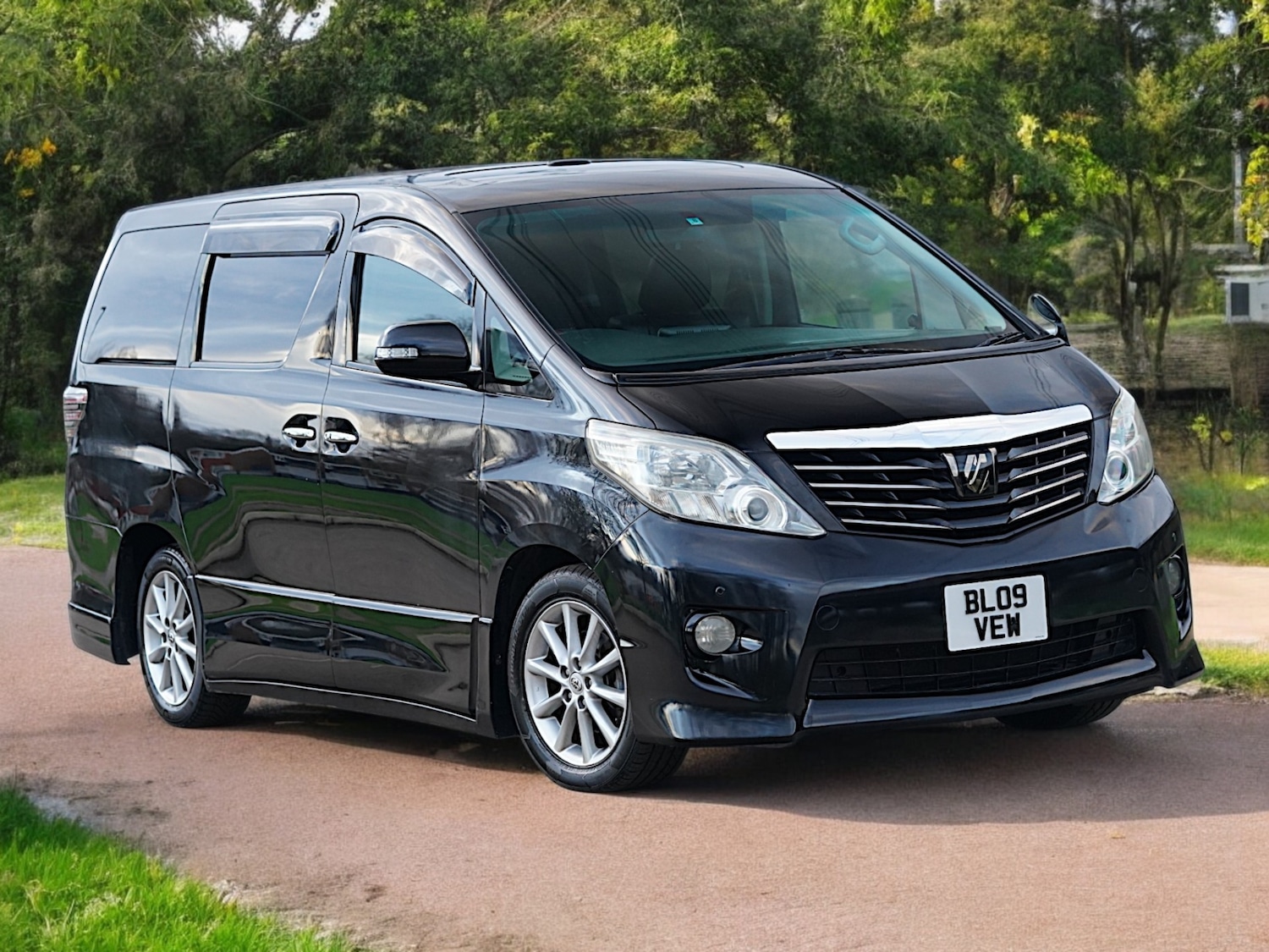 Used Toyota Alphard 2025 for sale - 76943047: Photo 3